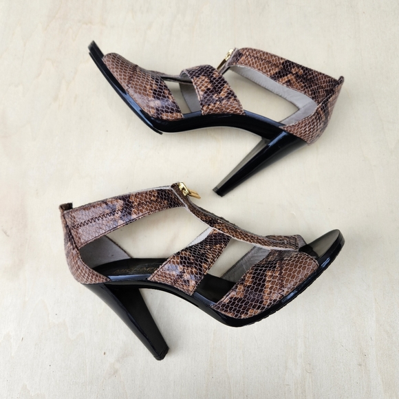 MICHAEL Michael Kors Berkley T-Strap Python Zip Up Heels - Size 9 M - Picture 9 of 11